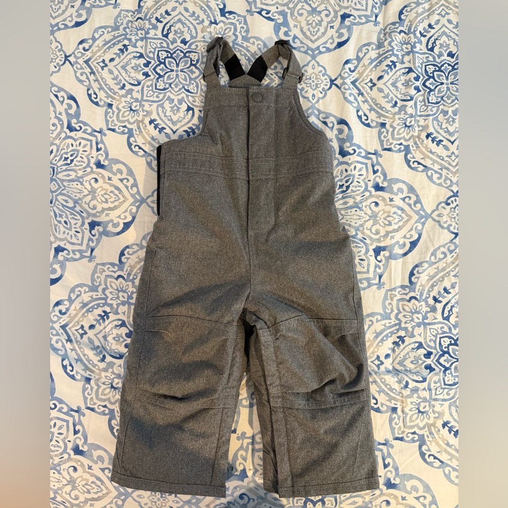 Baby GAP size 12-18 months snow pants. Never worn.